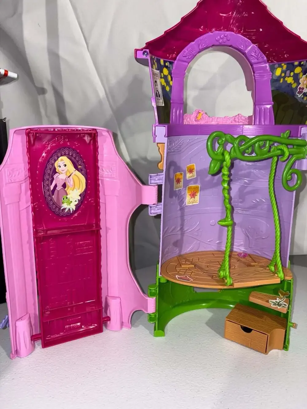 Disney Princess Enchanted Stories Rapunzel's Tower Playset with 6 Play Areas [ E